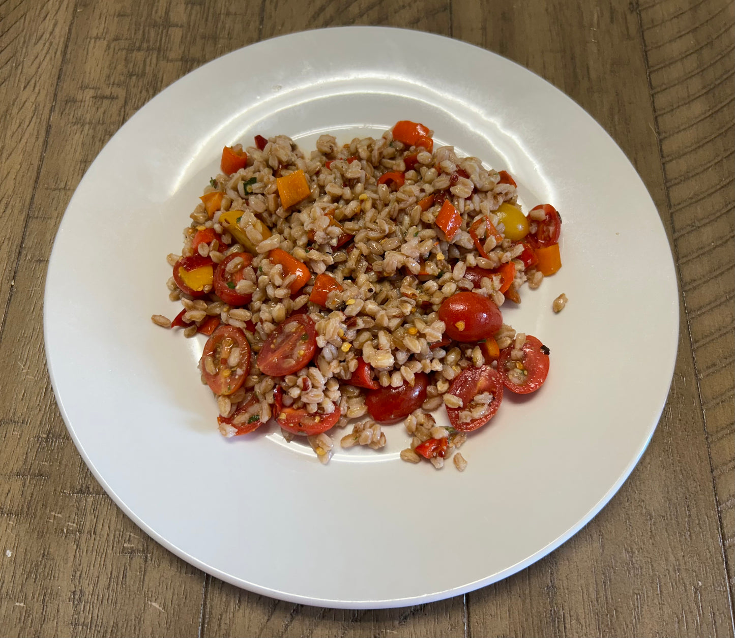 Tomato and charred pepper Farro Salad (Vegan)